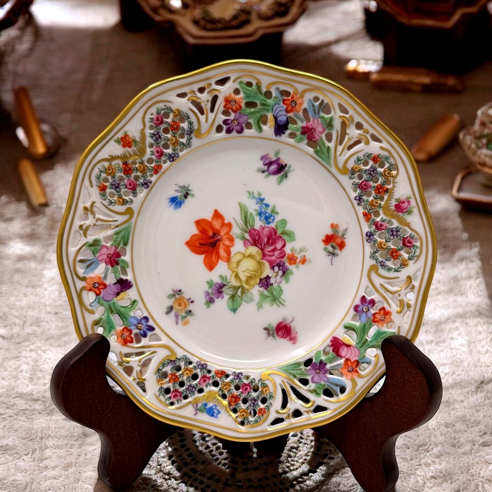 Vintage Schumann Arzberg Germany Chateau Dresden‎ Flowers 6" Reticulated Plate